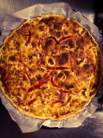 Quiche poivron chèvre, bar à salades, villeurbanne