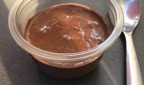 Mousse au chocolat sans sucre ni matière grasse, bar à salade, Villeurbanne